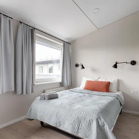 Youston Self Check-in Coliving