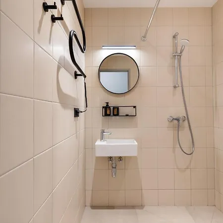 Youston Self Check-in Coliving *